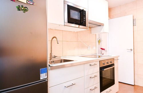 Alameda de Osuna Apartment | Comfortable one bedroom apartment