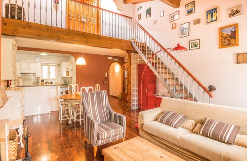 Puente La Reina Apartment | Comfortable rural accommodation for a quiet getaway