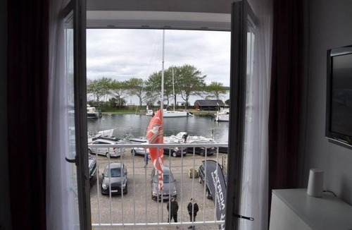 Orth Apartment | Comfortable vacation apartment with balcony, WiFi and sea view in Orth