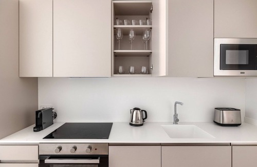 Malasana Apartment | Cool Malasaña 1BR w/Elevator, close to Dining, by Blueground