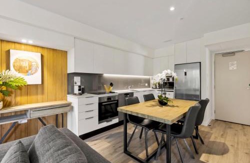 Arthur's Point Apartment | Coronet Escape Apartment 1