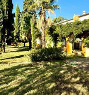 Herrera de Alcantara House | Cortijo Negretti