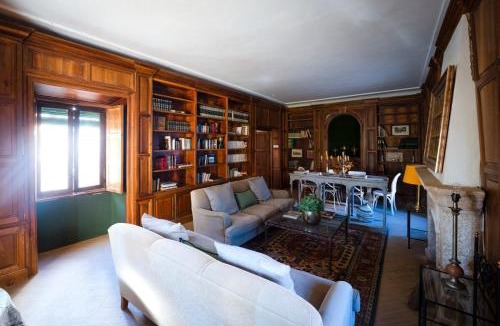 Herrera de Alcantara House | Cortijo Negretti