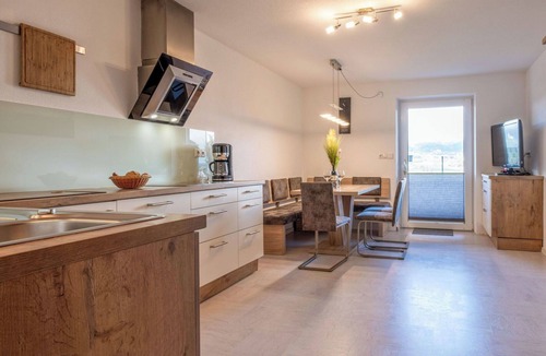Helfenstein Apartment | Cosy apartment for 6 people with WIFI, TV and terrace