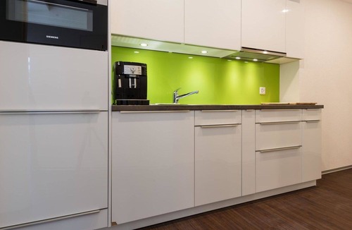 Saas Almagell Apartment | Cosy apartment for 3 people with hot tub, WIFI, TV and balcony