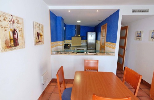 Alcanar Apartment | Cosy apartment for 4 guests with WIFI, pool, A/C, TV and balcony
