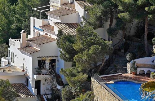 Arnella Apartment | Cosy apartment for 4 guests with pool, A/C, TV, terrace and panoramic view