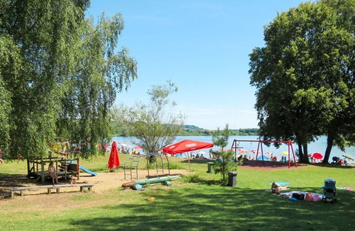Rulfingen Apartment | Cosy apartment for 4 guests with WIFI, TV, balcony and parking