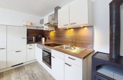 Hippach-Schwendberg Apartment | Cosy apartment for 4 people with hot tub, WIFI, TV, terrace and pets allowed