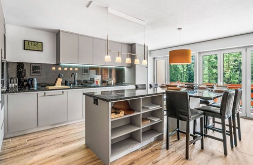Chermignon Apartment | Cosy apartment for 4 people with WIFI, TV and balcony
