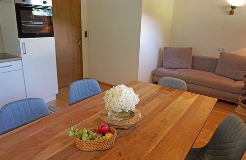 Ochsengarten Apartment | Cosy apartment for 6 people with WIFI, TV and balcony