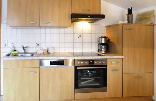 Emberg Apartment | Cosy apartment for 9 people with WIFI, TV and balcony