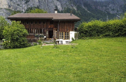 Kandersteg Apartment | Cosy apartment for 7 guests with WIFI and balcony