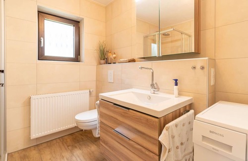 Hohenwarth Apartment | Cosy apartment for 4 guests with WIFI, TV, terrace and parking