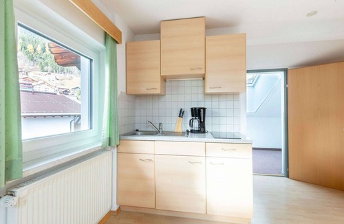 Ladis Apartment | Cosy apartment in Ladis with balcony and view