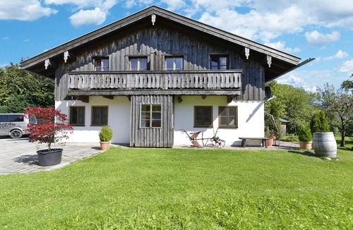 Lenggries Apartment | Cosy Apartment "Seekaralm" with Balcony, Garden & Wi-Fi