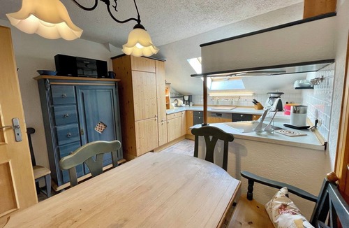 Palling Apartment | Cosy holiday flat “Freidlhof” with mountain views and Wi-Fi