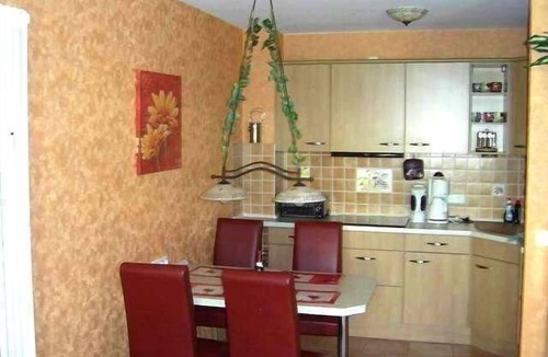 Redewisch Apartment | Cosy holiday flat in Redewisch with garden