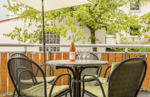 Neufrach Apartment | Cosy Vacation Apartment 1 on "Trostelhof" with Balcony