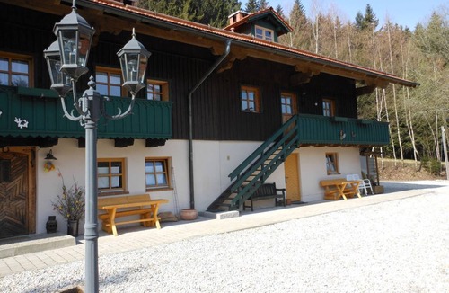 Kollnburg House | Country house for groups and large families in a dream location (aktivCard)