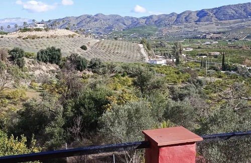 Pizarra House | Country House 'La Serrana' with Mountain View, Wi-Fi and Air Conditioning