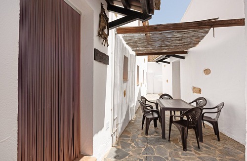 Valle del Guadalhorce House | Country House 'La Yegueriza' with Lake View, Shared Pool and Private Terrace