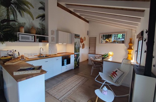 Condado de Trevino House | Countryside retreat for two with private garden near Rioja wineries