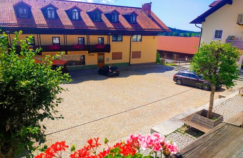 Sankt Englmar Apartment | Cozy 1-bedroom apartment in tranquil Sankt Englmar with WiFi