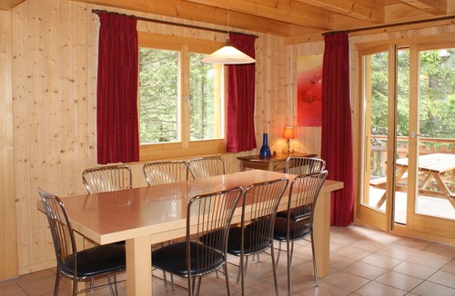 Champex-Lac Ski Chalet | Cozy and well-appointed cottage on the edge of a small brook in Champex-Lac