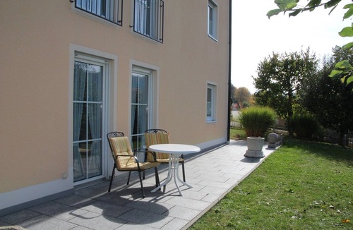 Riedenburg Apartment | Cozy apartment (30sqm2) in a quiet, sunny location