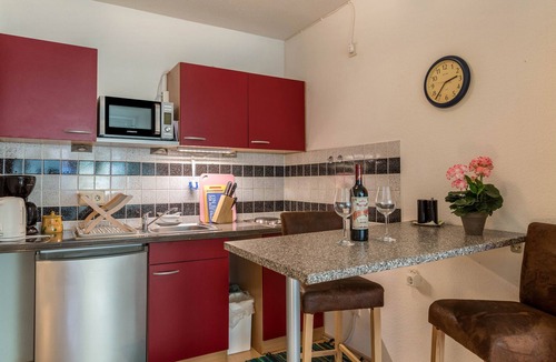 Singen Apartment | Cozy Apartment "Alina" with Garden Seating, Wi-Fi, Non-Smoking
