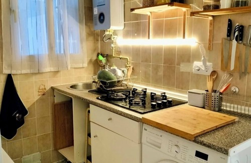 Simancas Apartment | Cozy apartment equipped and subway within walking distance