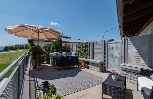 Lindenberg im Allgaeu Apartment | Cozy Apartment "Heimelig im Allgäu" with Mountain View, Wi-Fi & Terrace