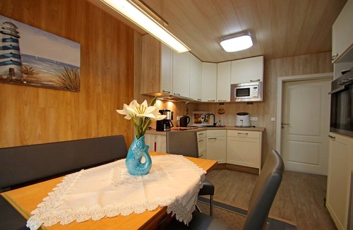 Steffenshagen Apartment | Cozy Apartment in Steffenshagen near Sea