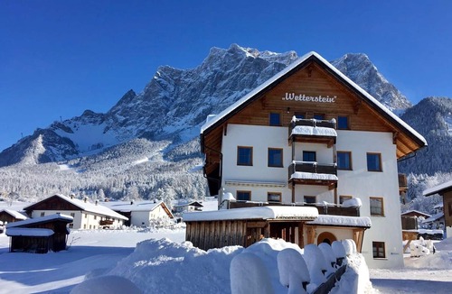 Ehrwald Apartment | Cozy apartment "The Zugspitze" for 8 people in Ehrwald