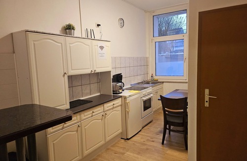 Schonnebeck Apartment | Cozy apartment with 2 bedrooms opposite the Zollverein colliery