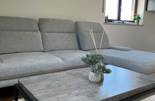 Ebersberg District Apartment | Cozy apartment with charm & style - WIFI, Netflix, AC