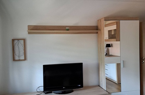 Roettenbach Apartment | Cozy attic vacation apartment near Brombachsee, Rothsee, and the train station