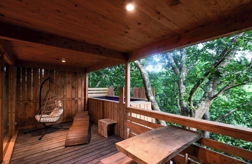 Outes Apartment | Cozy cabin with a private pool in Galicia