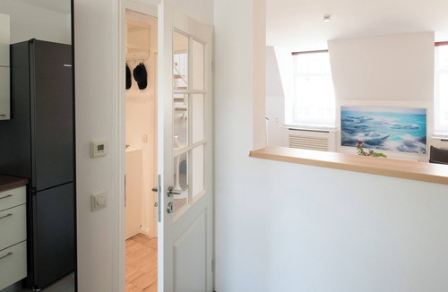 Lehel Apartment | Cozy calm Maisonette with private rooftop in the heart of Munich