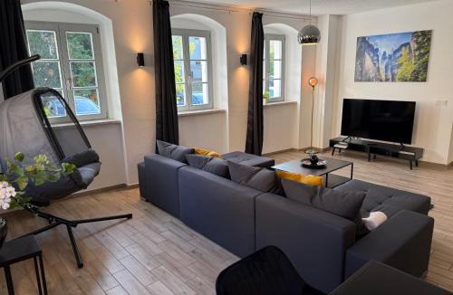 Konigstein an der Elbe Apartment | Cozy Castle Königstein - Moderne 69 qm Unterkunft