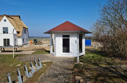 Stolpe auf Usedom Apartment | Cozy country house on the lagoon with balcony, garden. - The country house on the lagoon