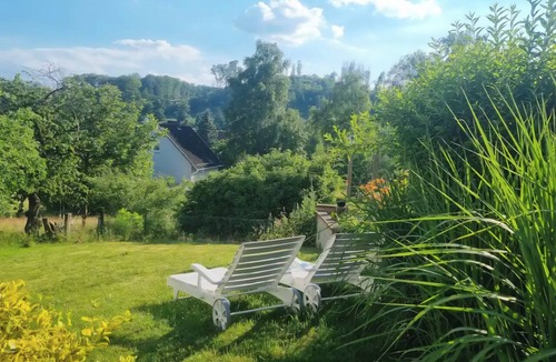 Warstein Apartment | Cozy country house with a garden in Möhnesee, dog-friendly,