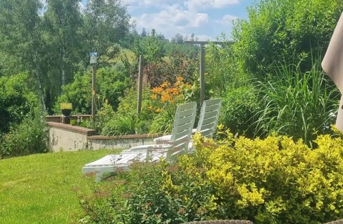 Warstein Apartment | Cozy country house with a garden in Möhnesee, dog-friendly,