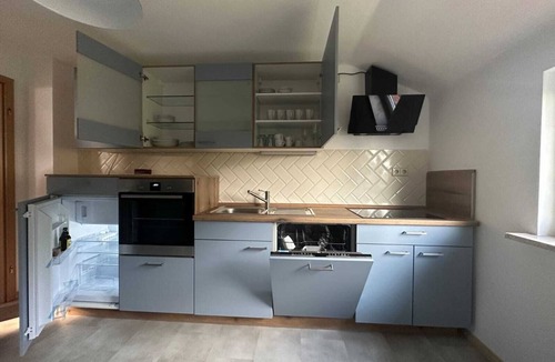 Neustadt bei Coburg Condo | Cozy DG vacation apartment with balcony for 1 - 5 persons