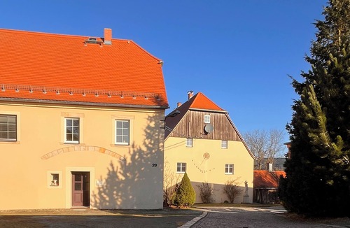 Zeschnig Apartment | Cozy holiday apartment on a former farm in a quiet, green location