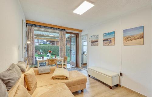 Hundorf House | Cozy Home In Seehof With House Sea View