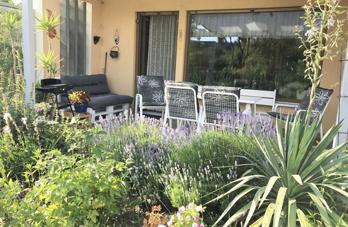Fischbach House | Cozy home with patio and garden