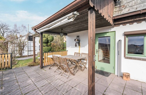 Hohnstein House | Cozy Kirschallee Cottage with Mountain View, Private Terrace & Shared Garden