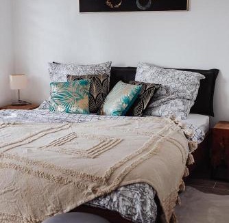 Schwaig bei Nuernberg Apartment | Cozy Nürnberg-Schwaig-Messe-Küche-Balkon